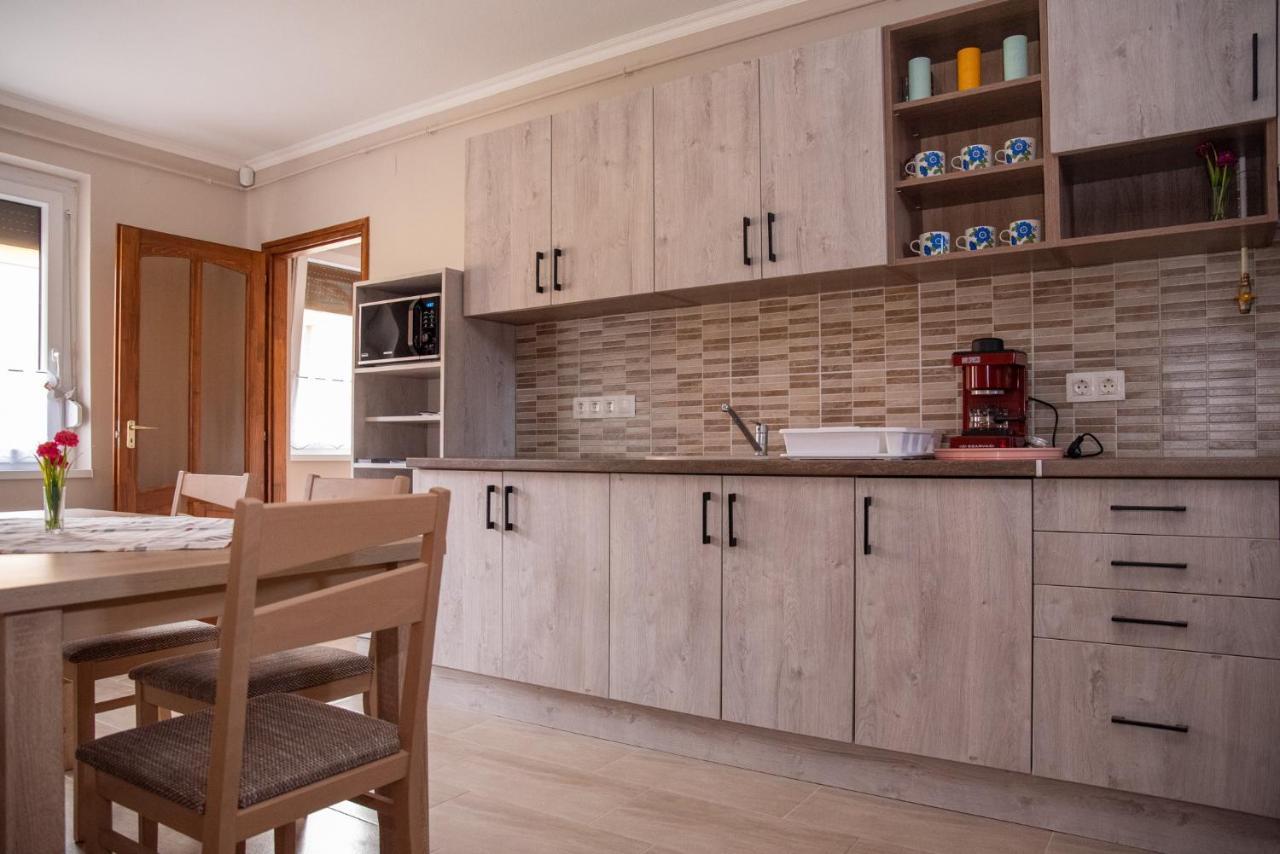 Benige Vendeghaz Otel Demjén Dış mekan fotoğraf