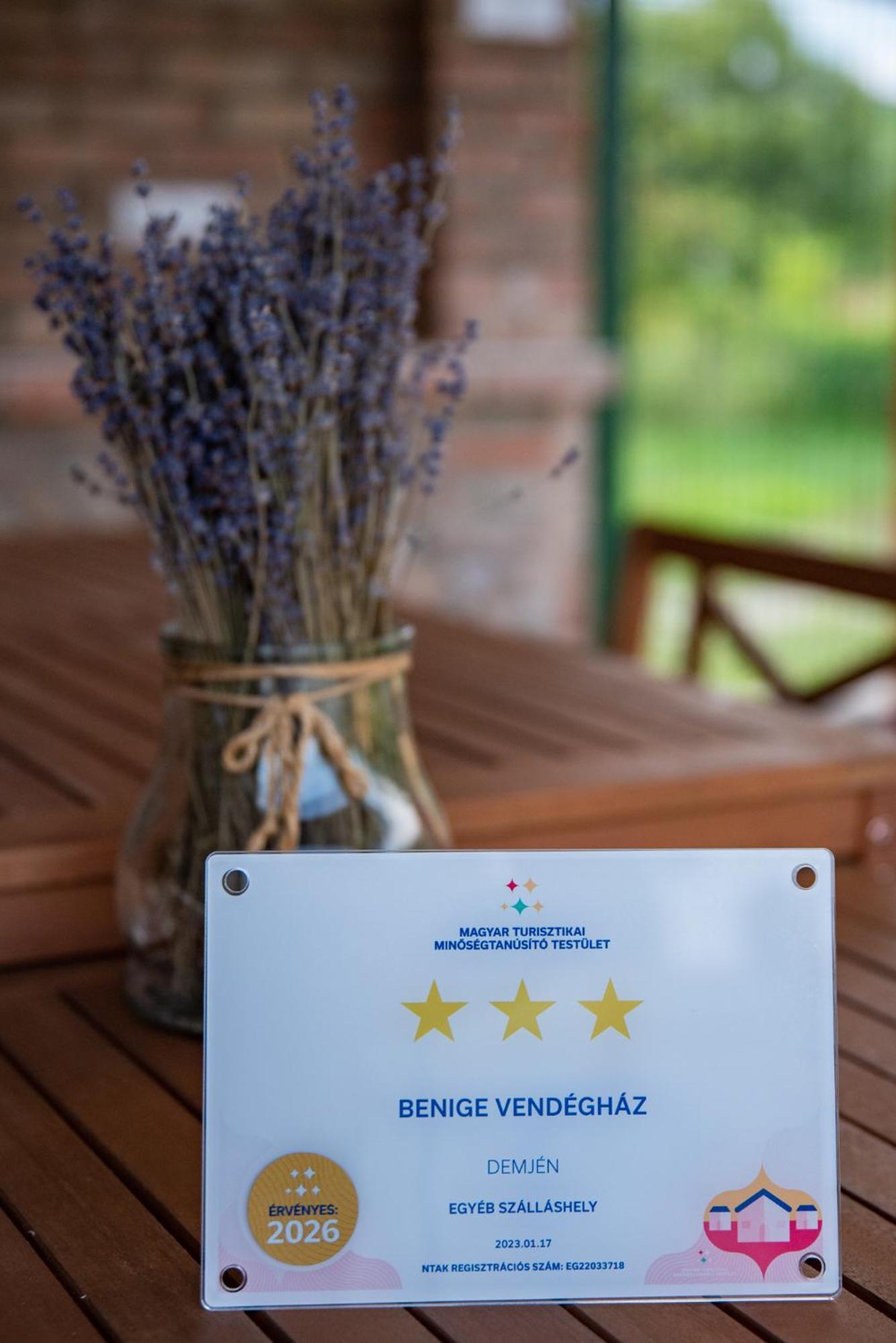 Benige Vendeghaz Otel Demjén Dış mekan fotoğraf