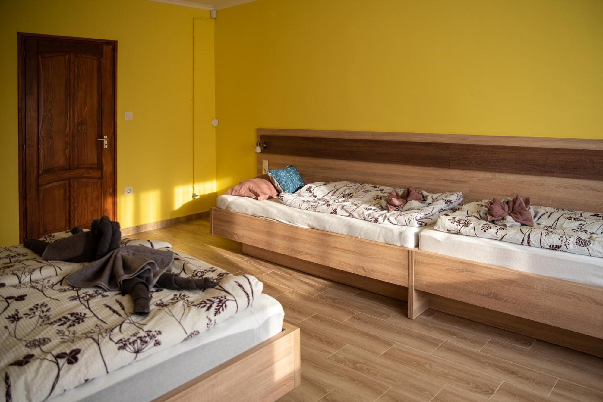 Benige Vendeghaz Otel Demjén Dış mekan fotoğraf